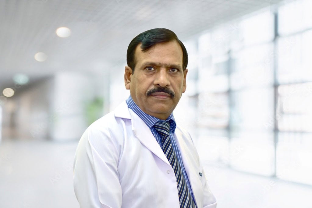 Dr. Abdul Razzaq, Urologist (FCPS Urology) in Gujranwala