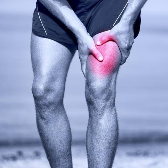 Knee pain physiotherapy treatment at Munir Hafeez Medical Center Gujranwala